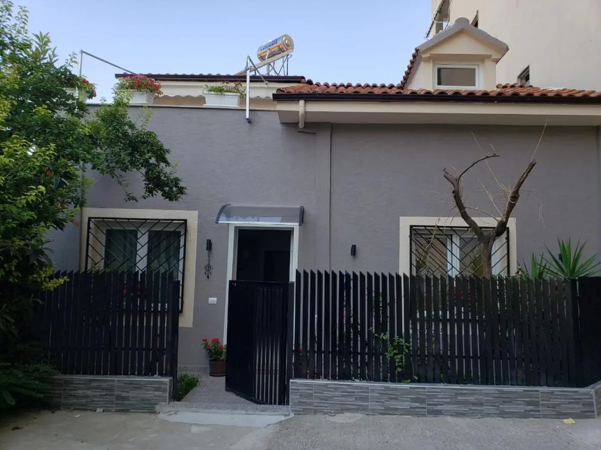 Lindita Apartment