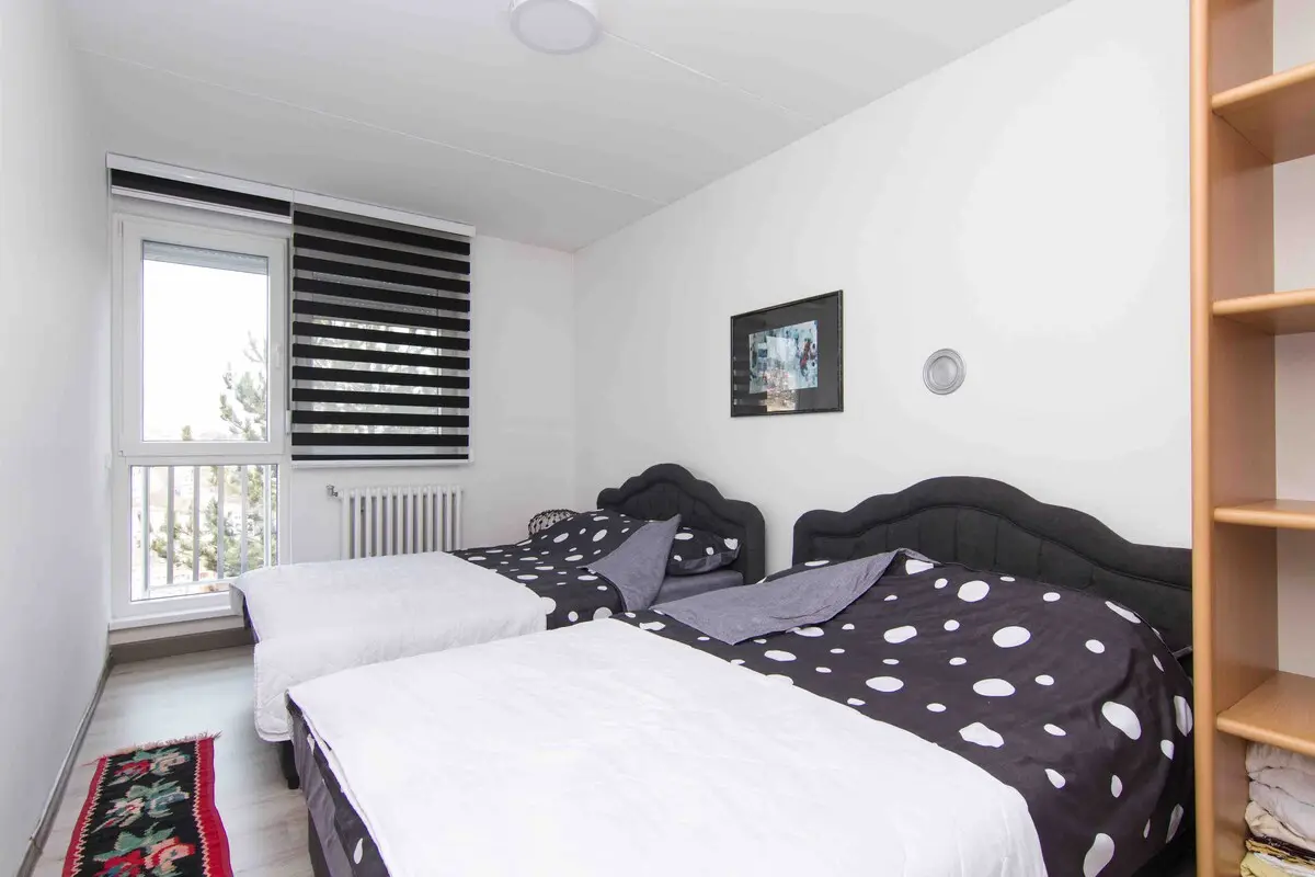 Sarajevo, Center, spacious 3 bedrooms apartment.