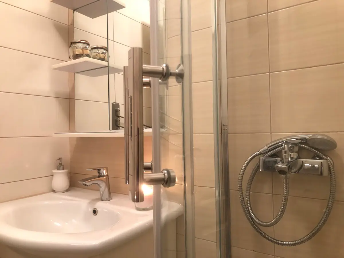 Lavanda Apartment-15 min walk to the Old Bridge
