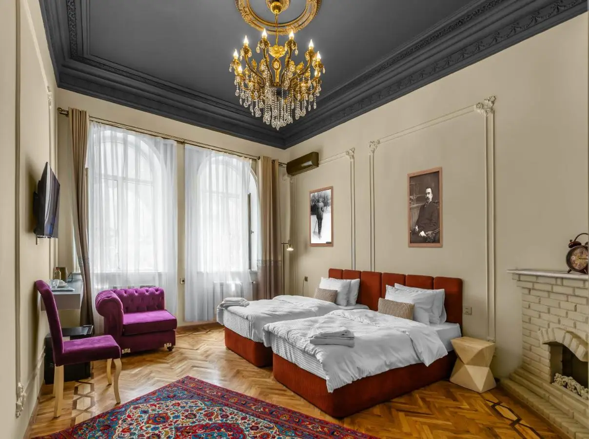 Old Money Boutique Hotel