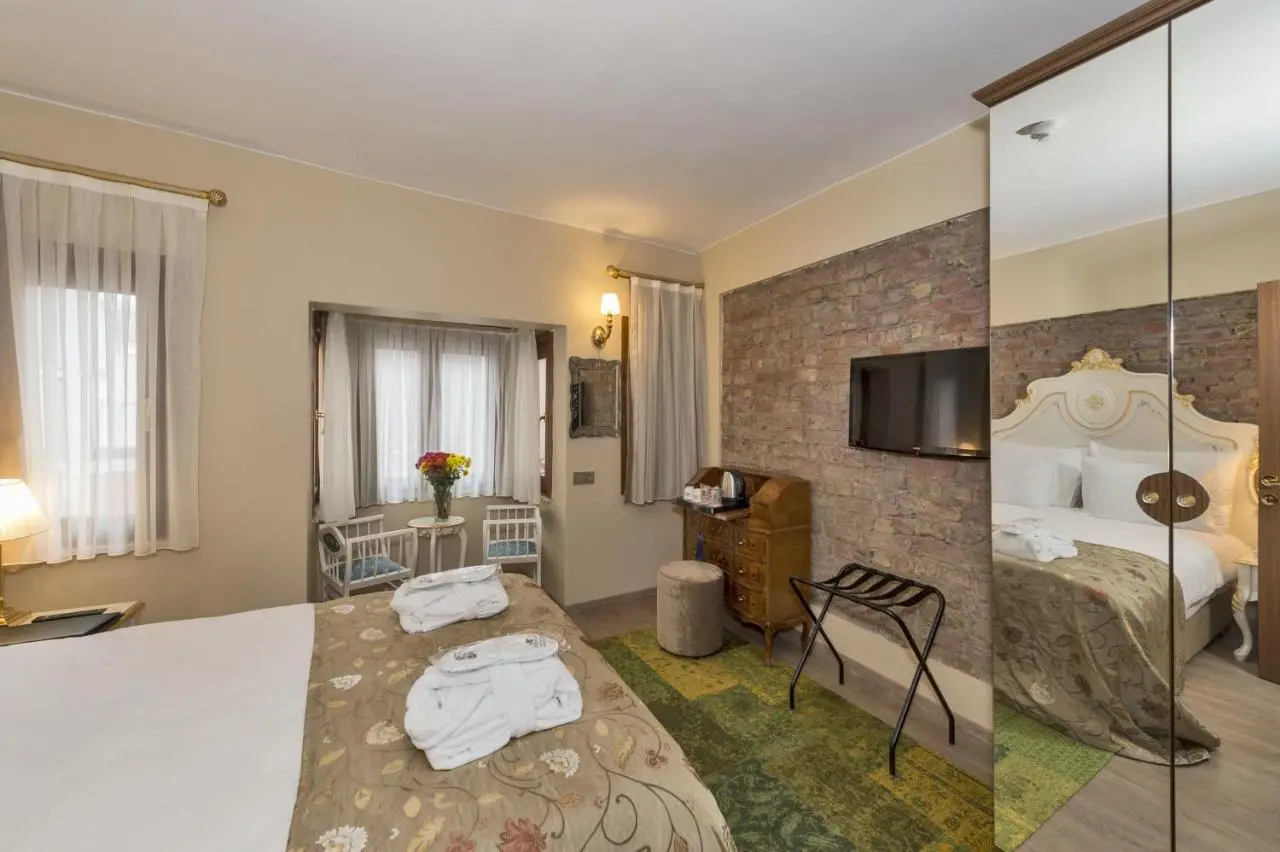 By Murat Royal Hotel Galata