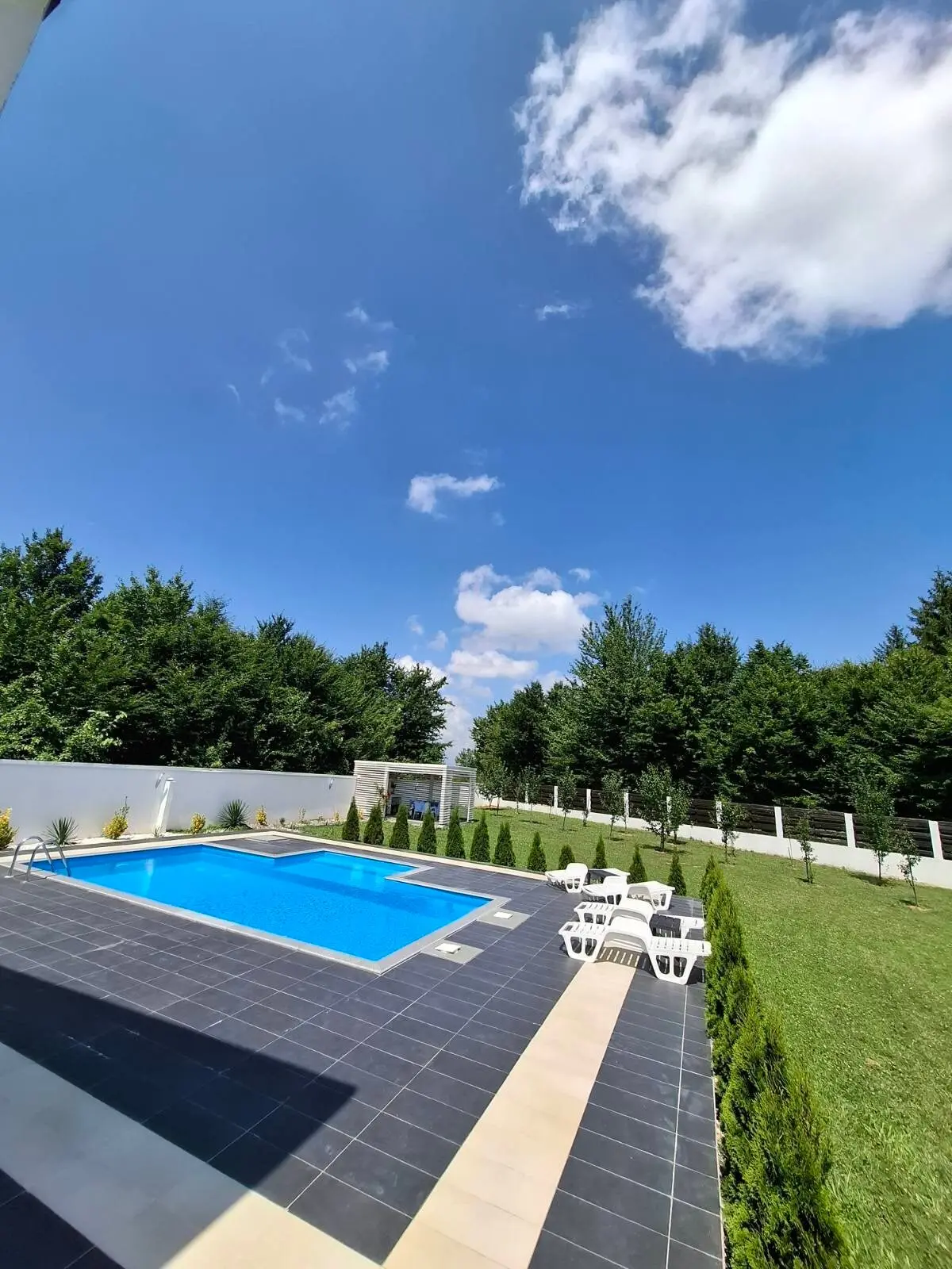 Villa Arkado - 3-bedroom villa with outdoor pool