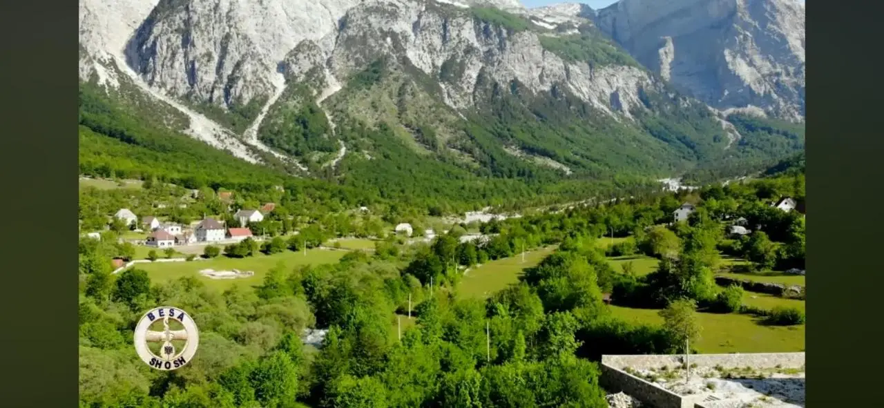 Villa KRONI