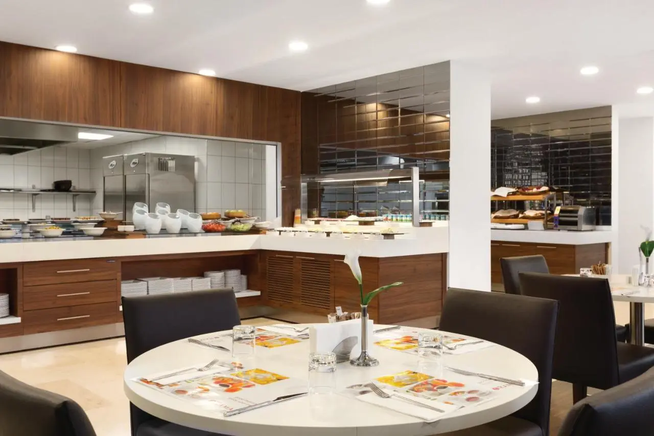 Ramada Encore Istanbul Kartal