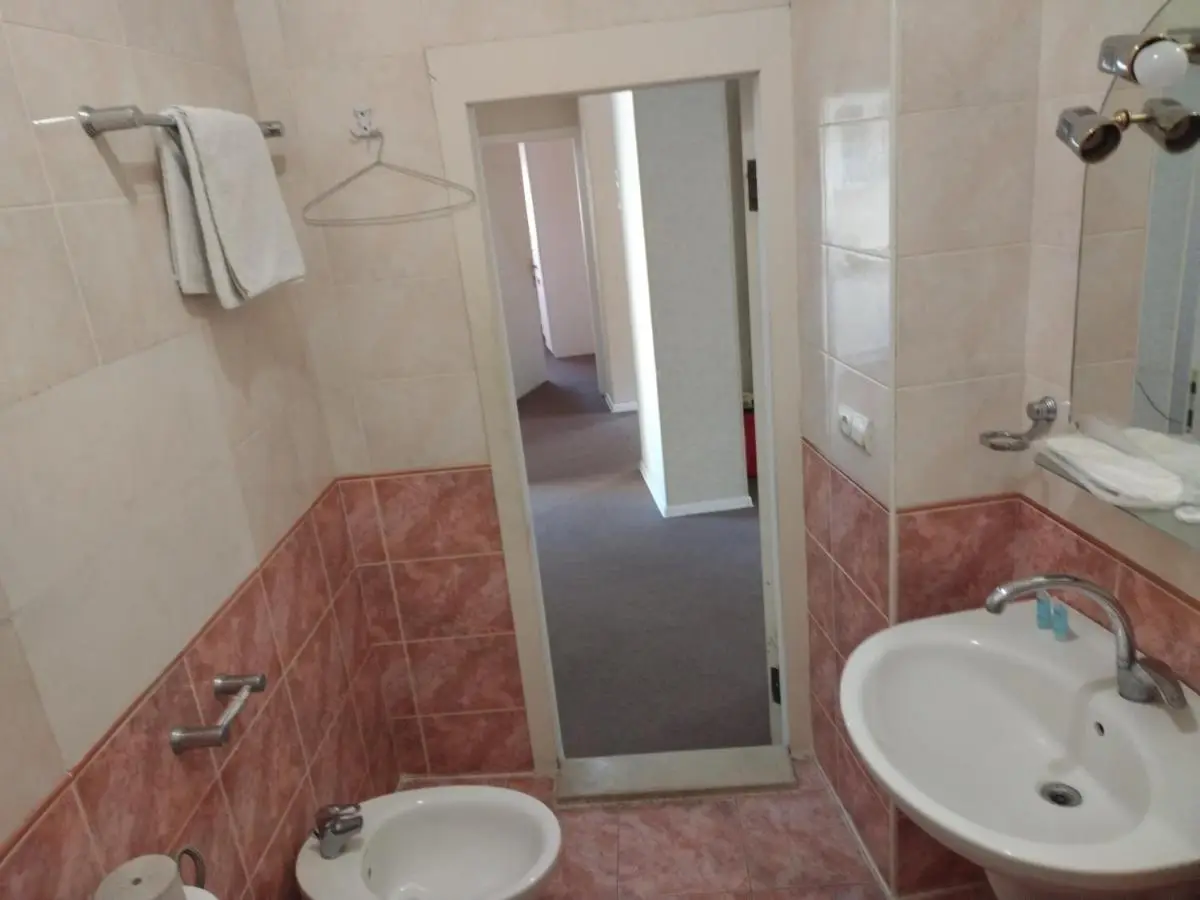 3-bedroom apartment on Nizami street