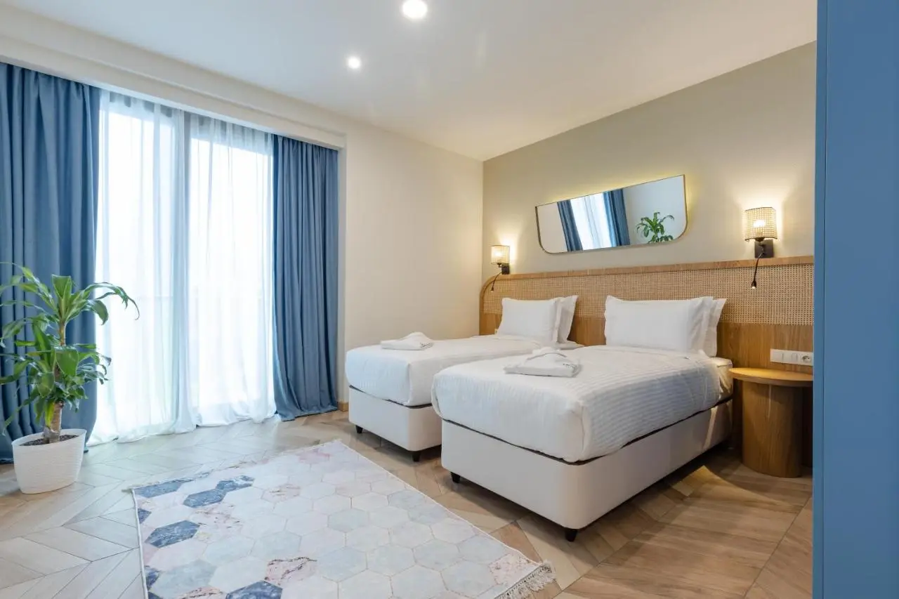 MiraMar Luxury Residences