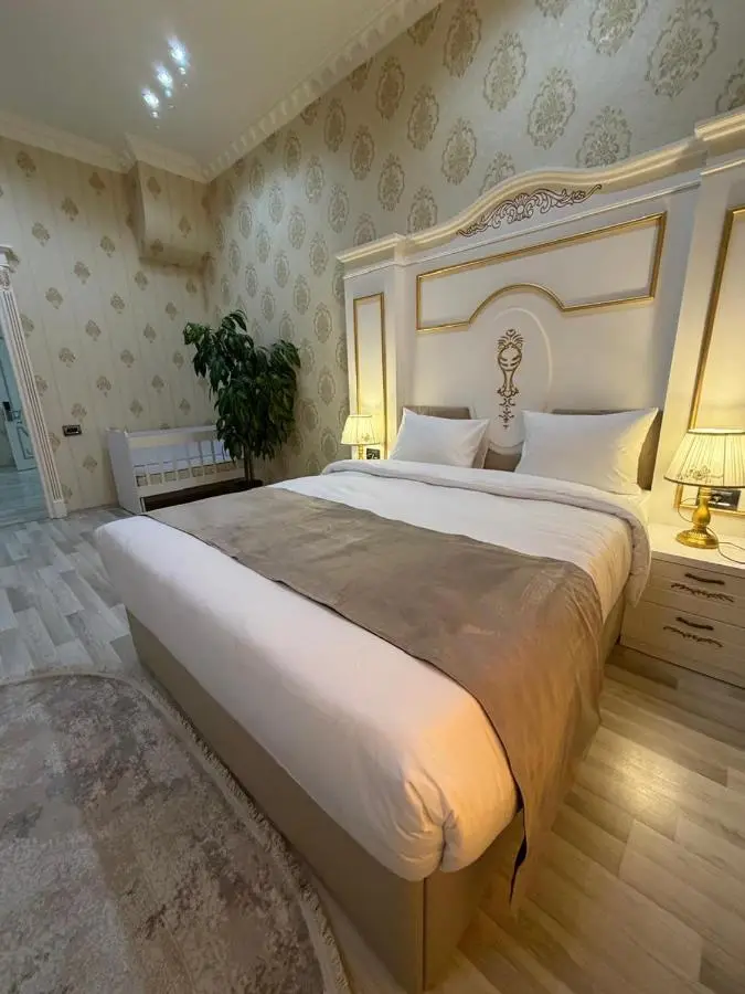 Nizami White Hotel City