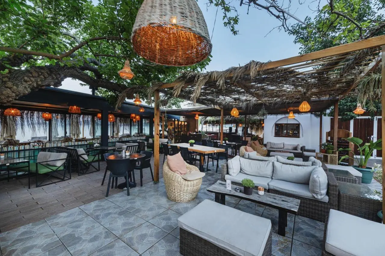 KİRAZ BEACH OTEL