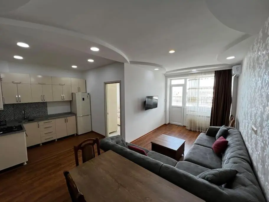 Lovely 2-bedroom unit rental in batumi