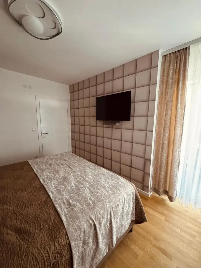 Feel apartments