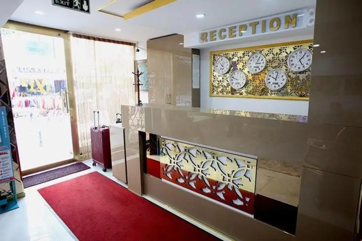 Metrolux Hotel