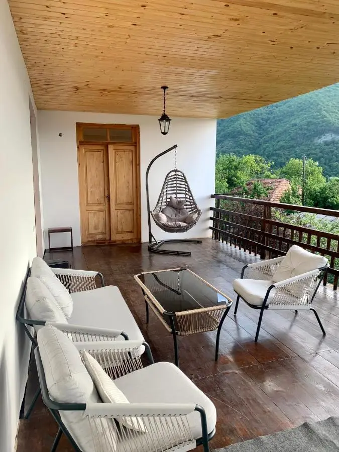 Panorama ananuri guest house