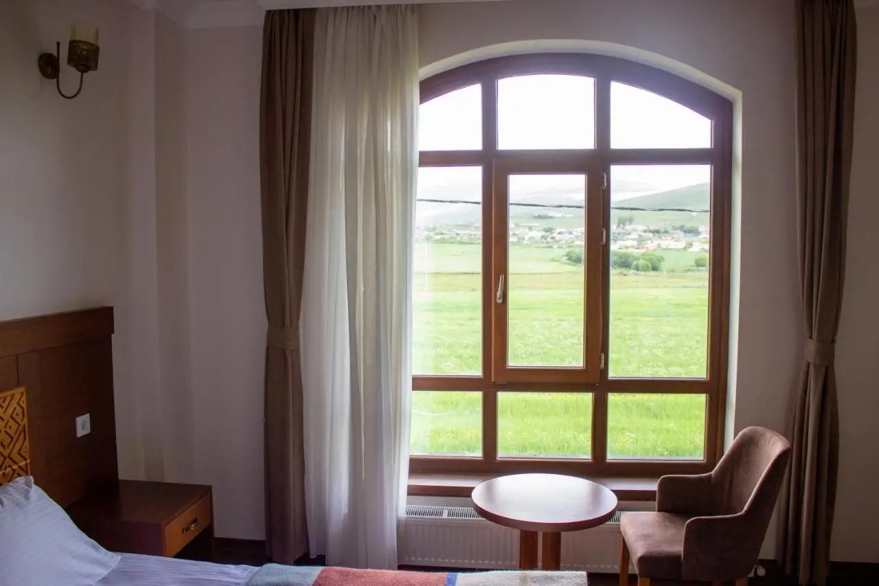 Lake Cildir Lodge
