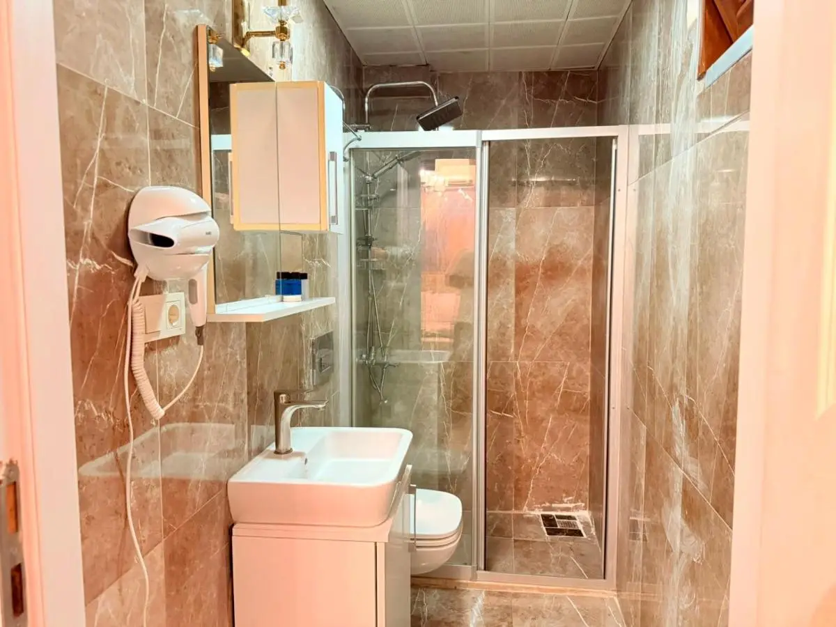 LElLl HAGİA SOFİA OTEL