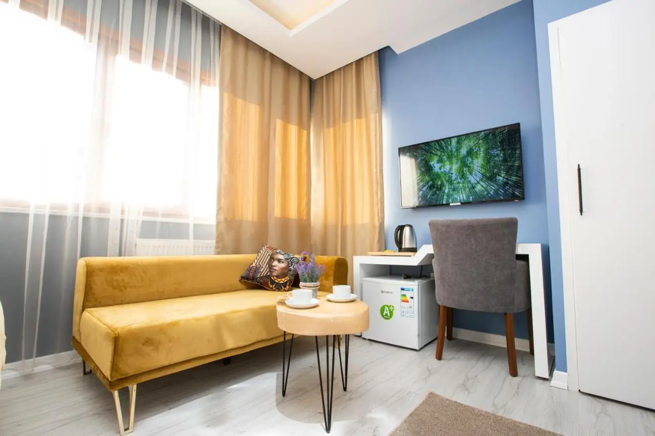 Taksim Square Leon's Hotel
