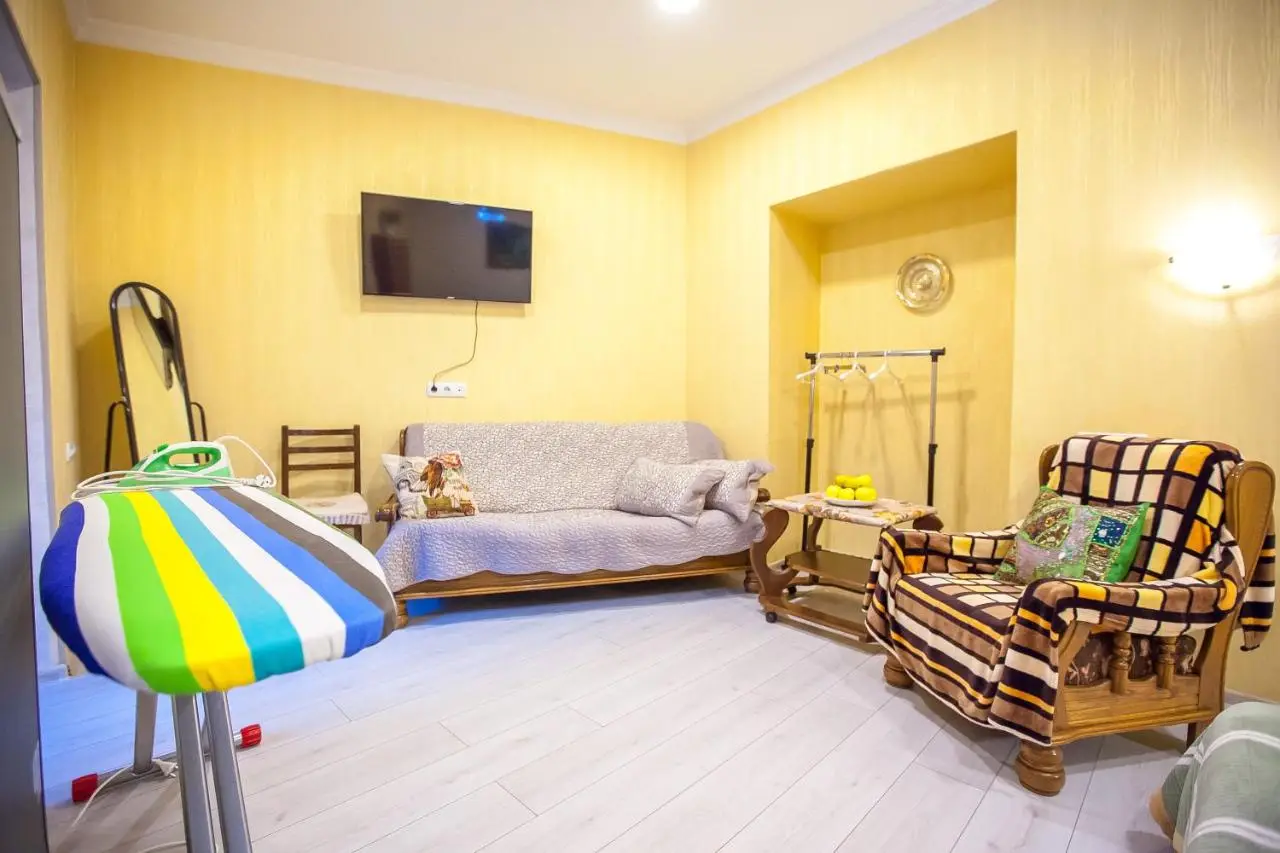 Guest House Happy Holidays