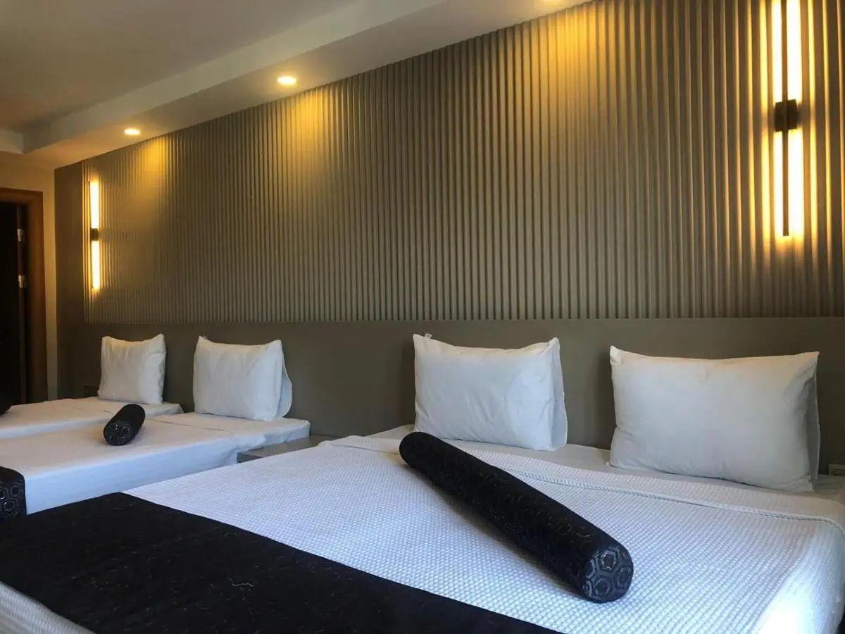 Grand İska Palace