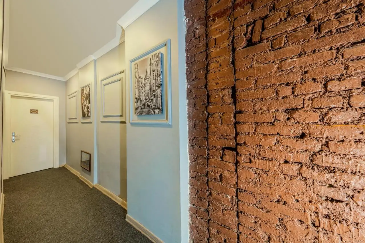 La Pera Suites Hotel