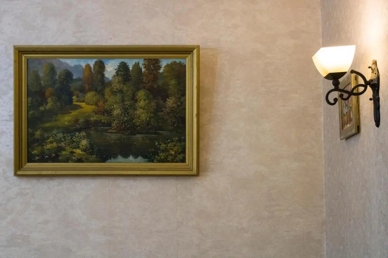 Nino's Guest House