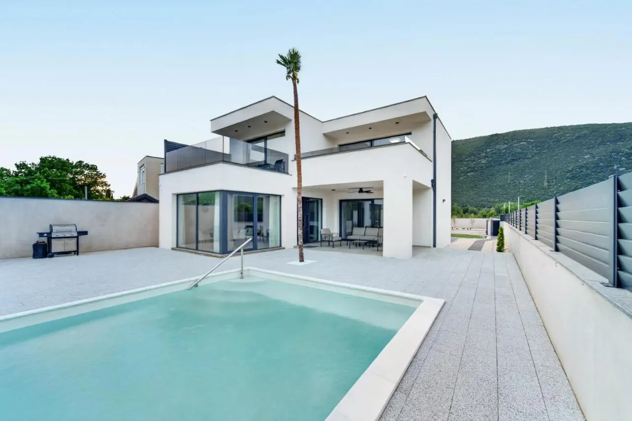 Villa Tadea