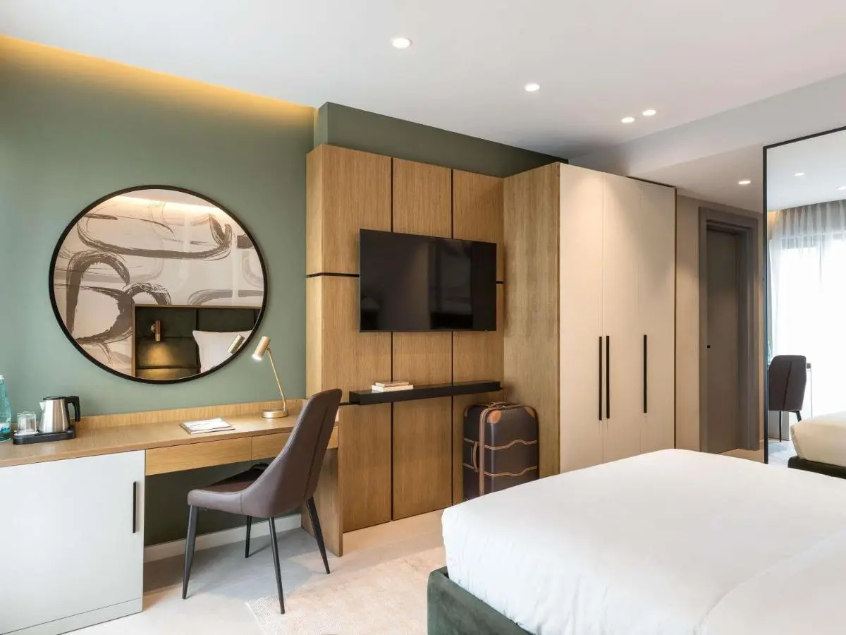 Mercure Tirana