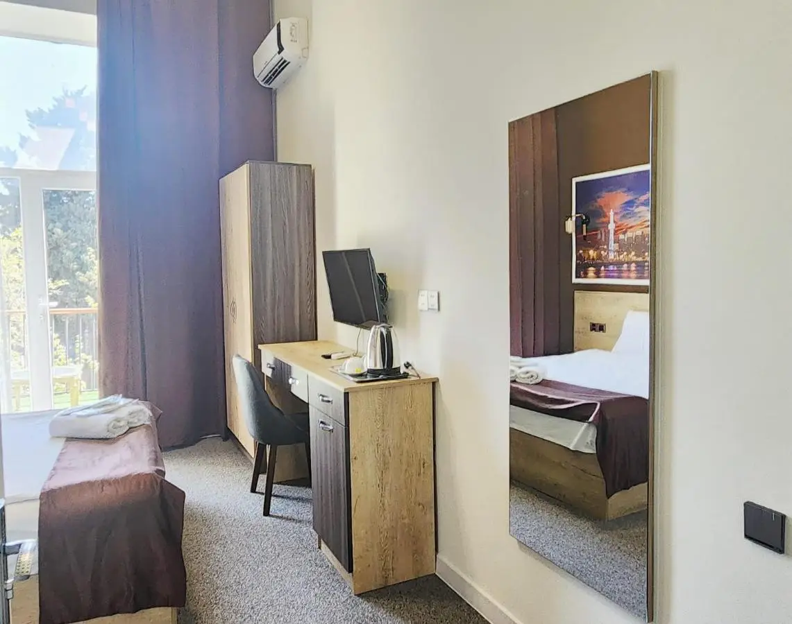 ELYSIUM HOTEL