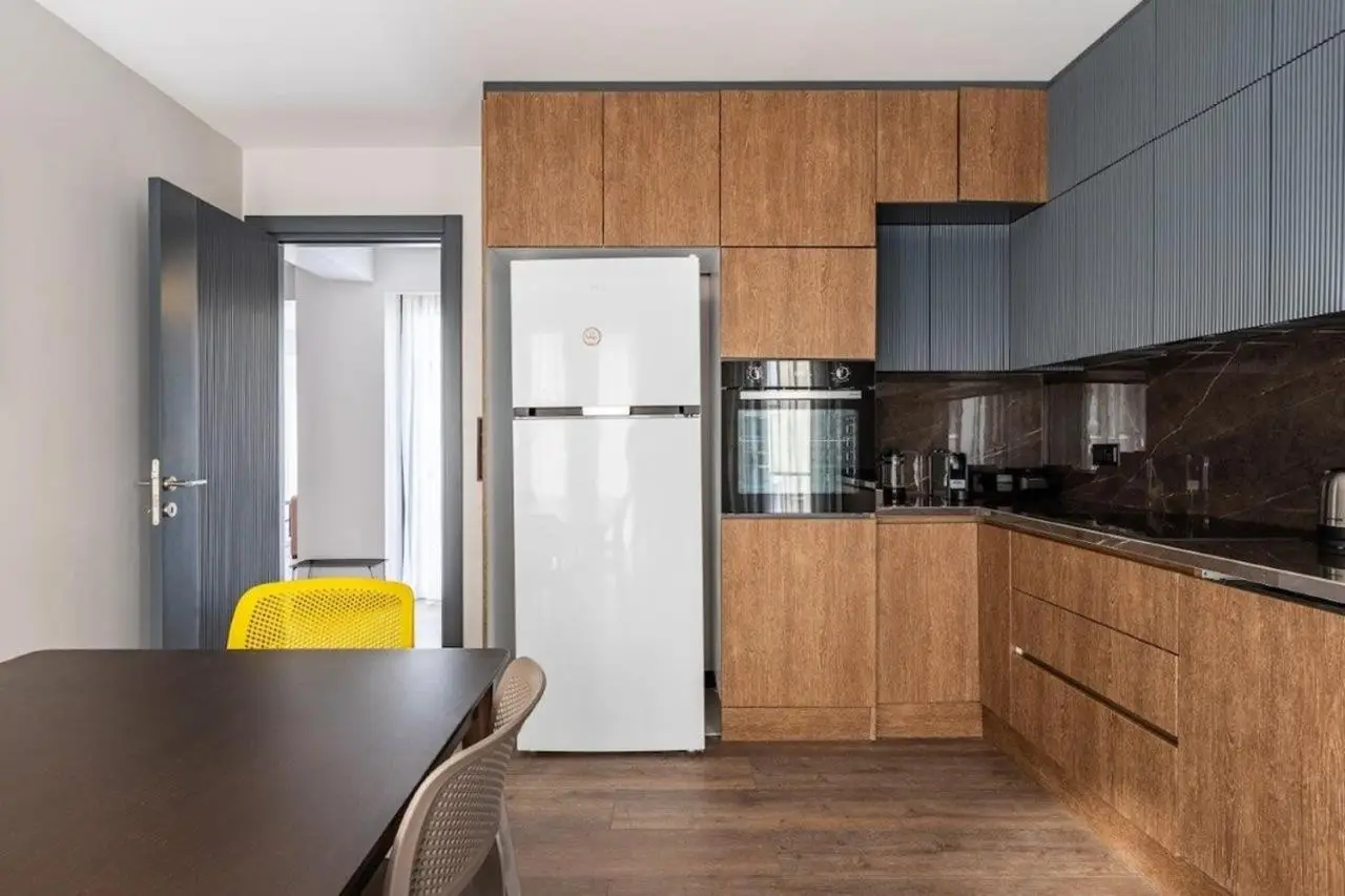 Duplex Penthouse wparking 3BD2Bath Views! #340