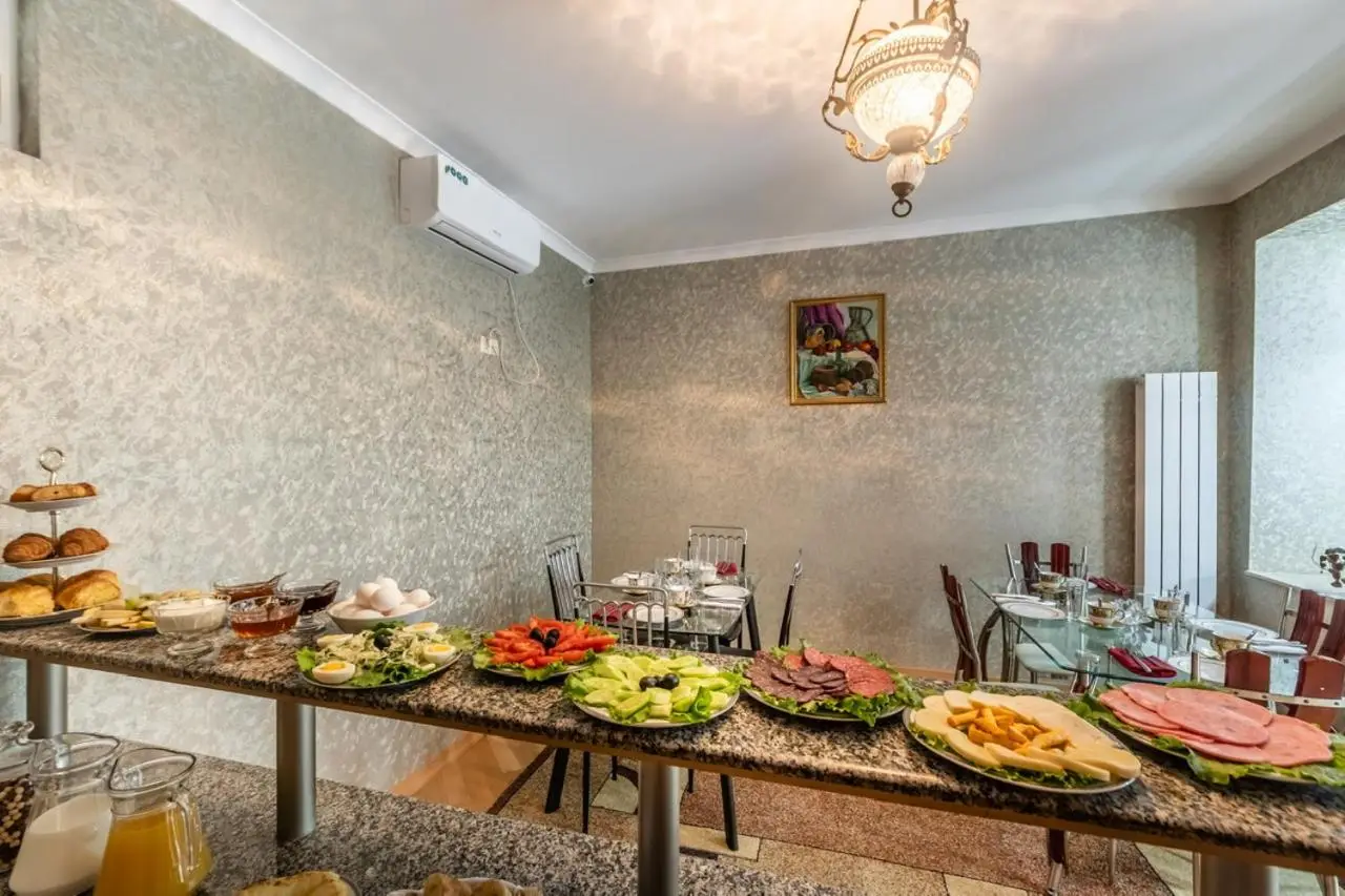 Q&B Boutique House