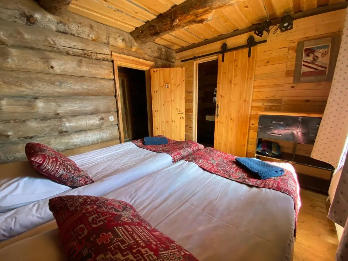 Mountain Cricket Chalets and Apartments Gudauri