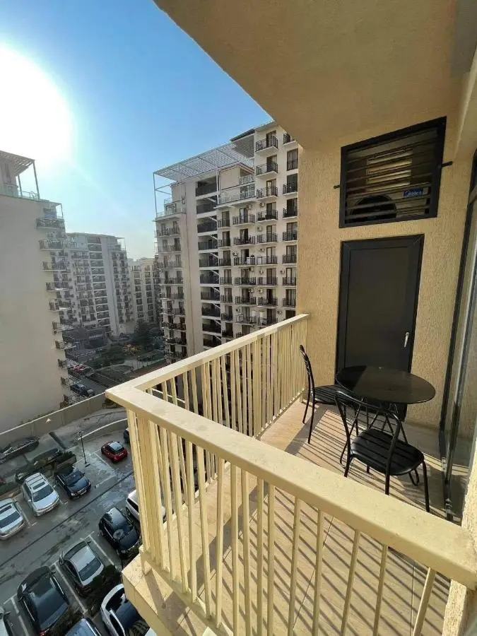Sol's M2 White Modern Apartments