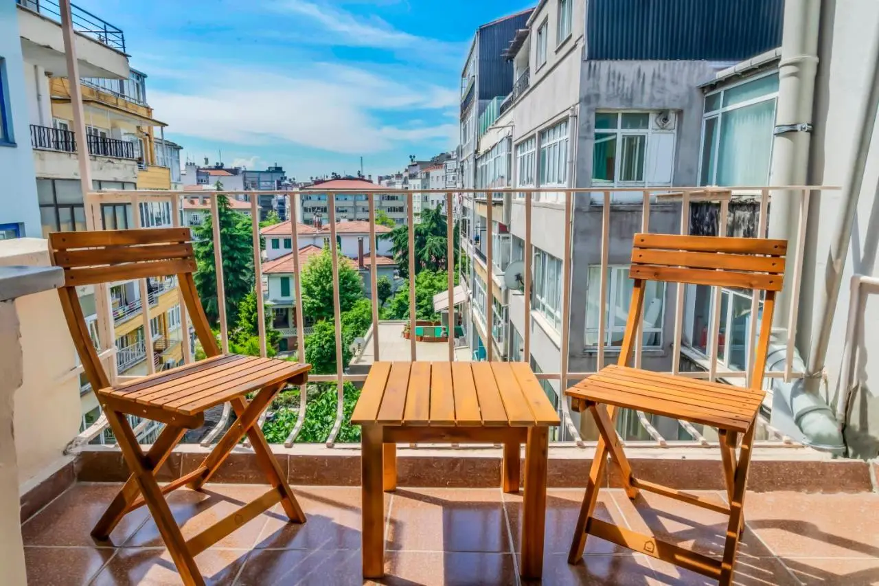 Palas Apartments