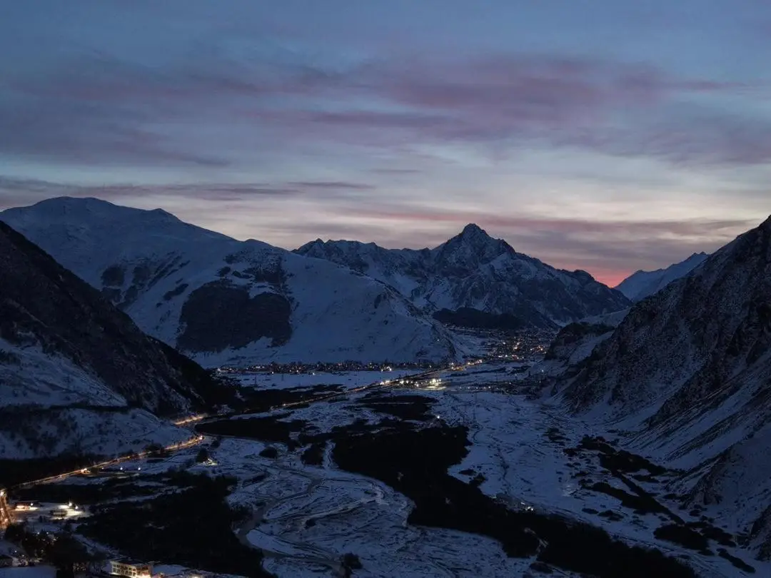 Cottage Mountain crystal kazbegi