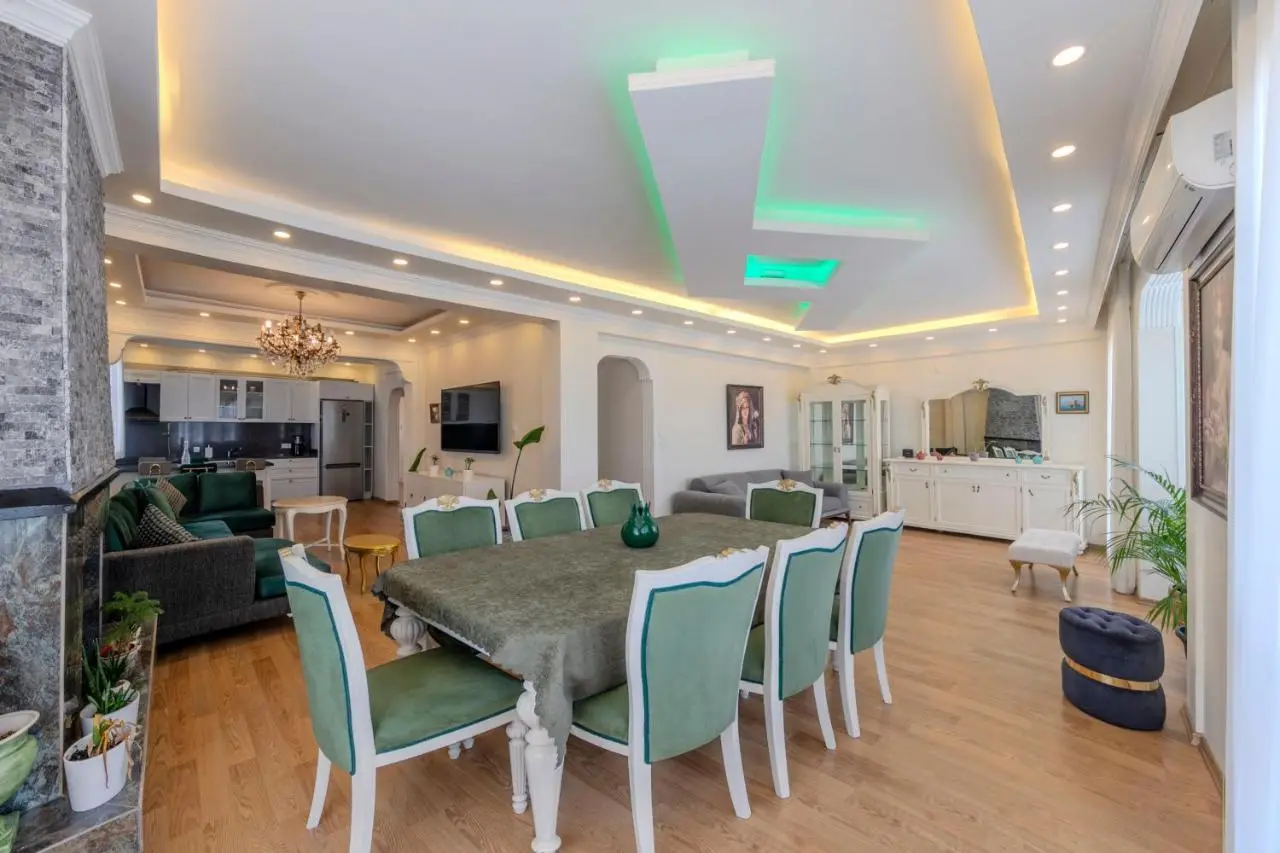 Dilek Apartments