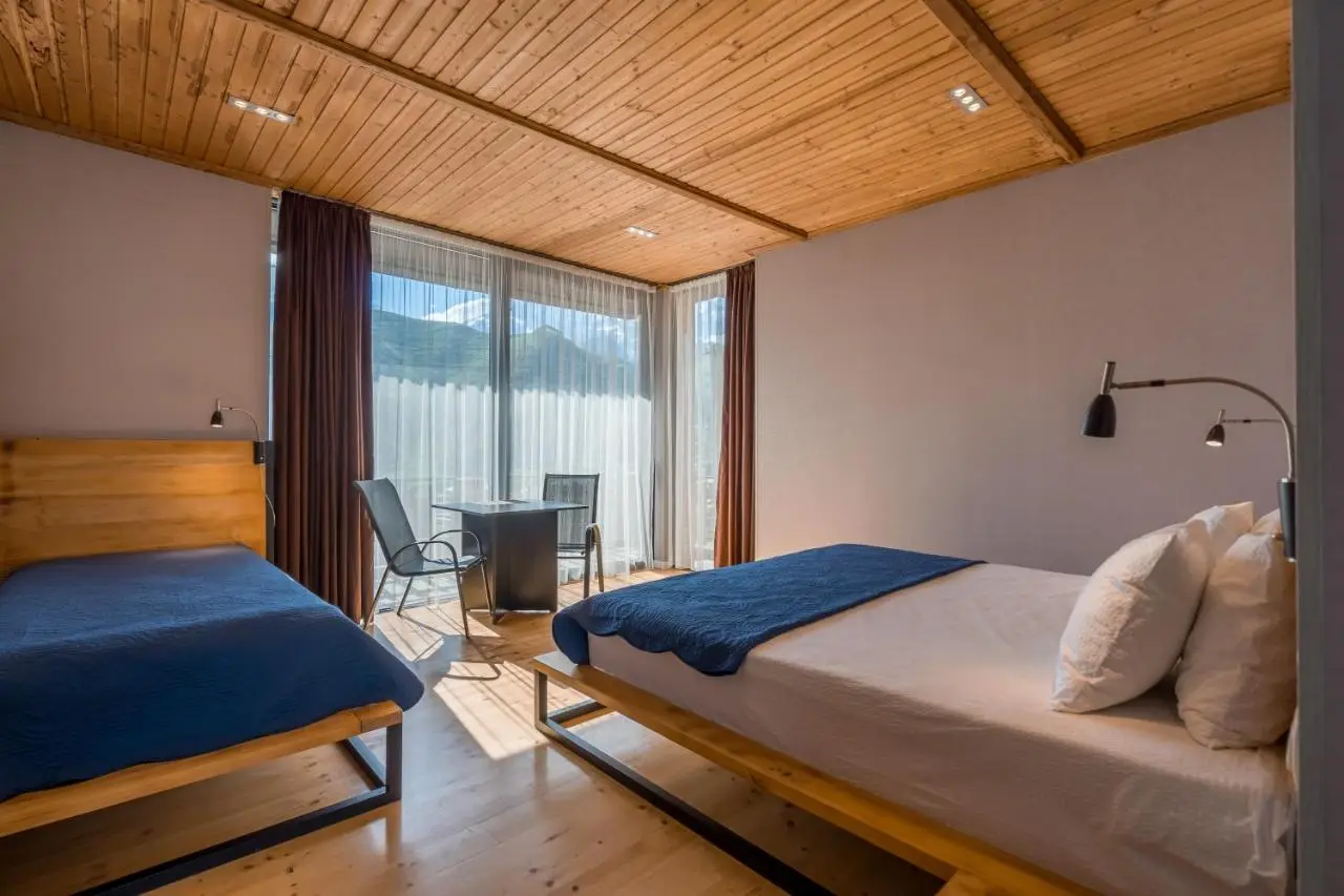 Vache Hotel