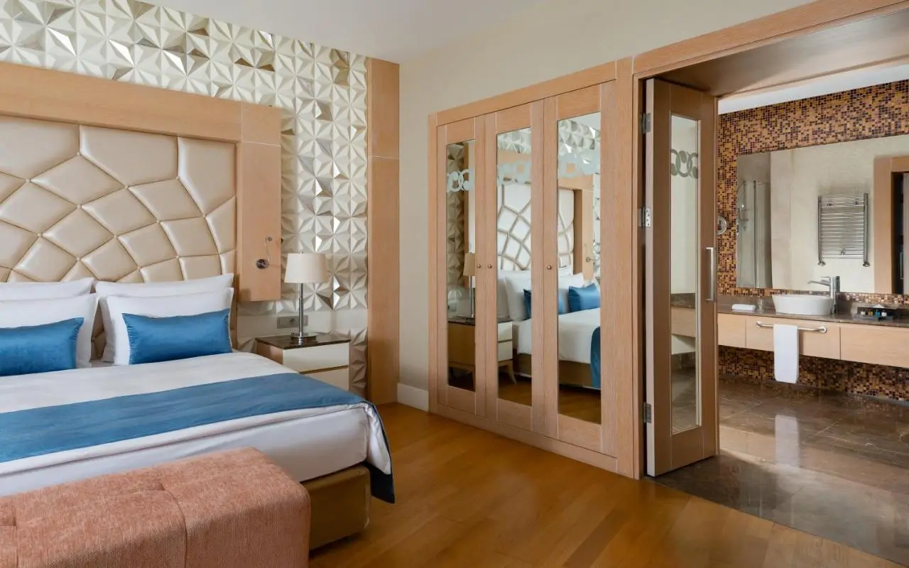 Badamdar Hotel and Residences