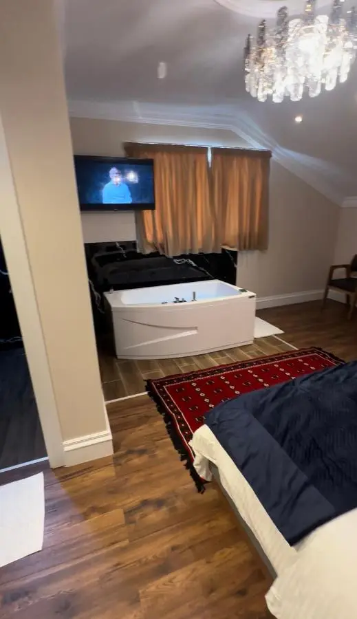 Flored Hotel