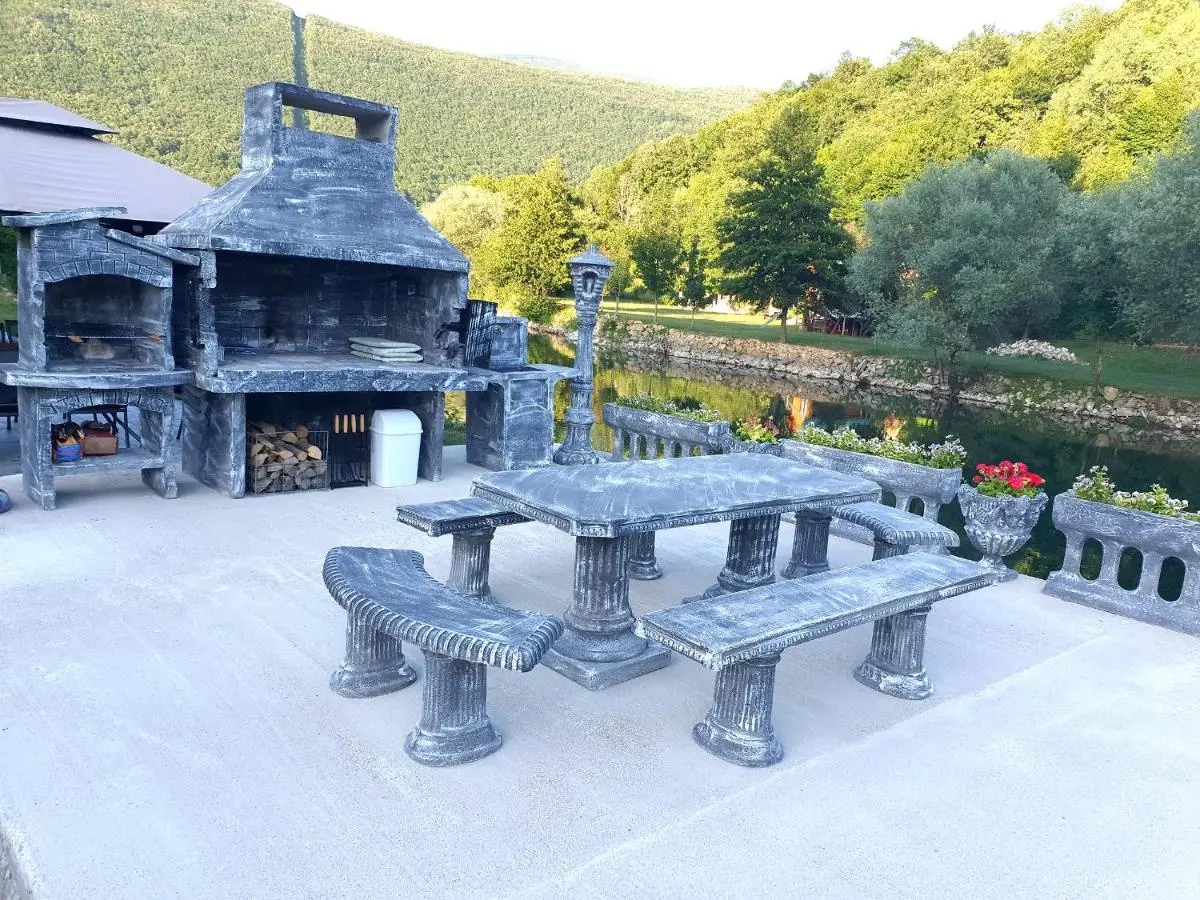 Saraj Guest House