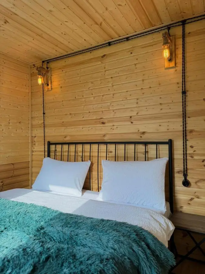 Oto Twins Cottages