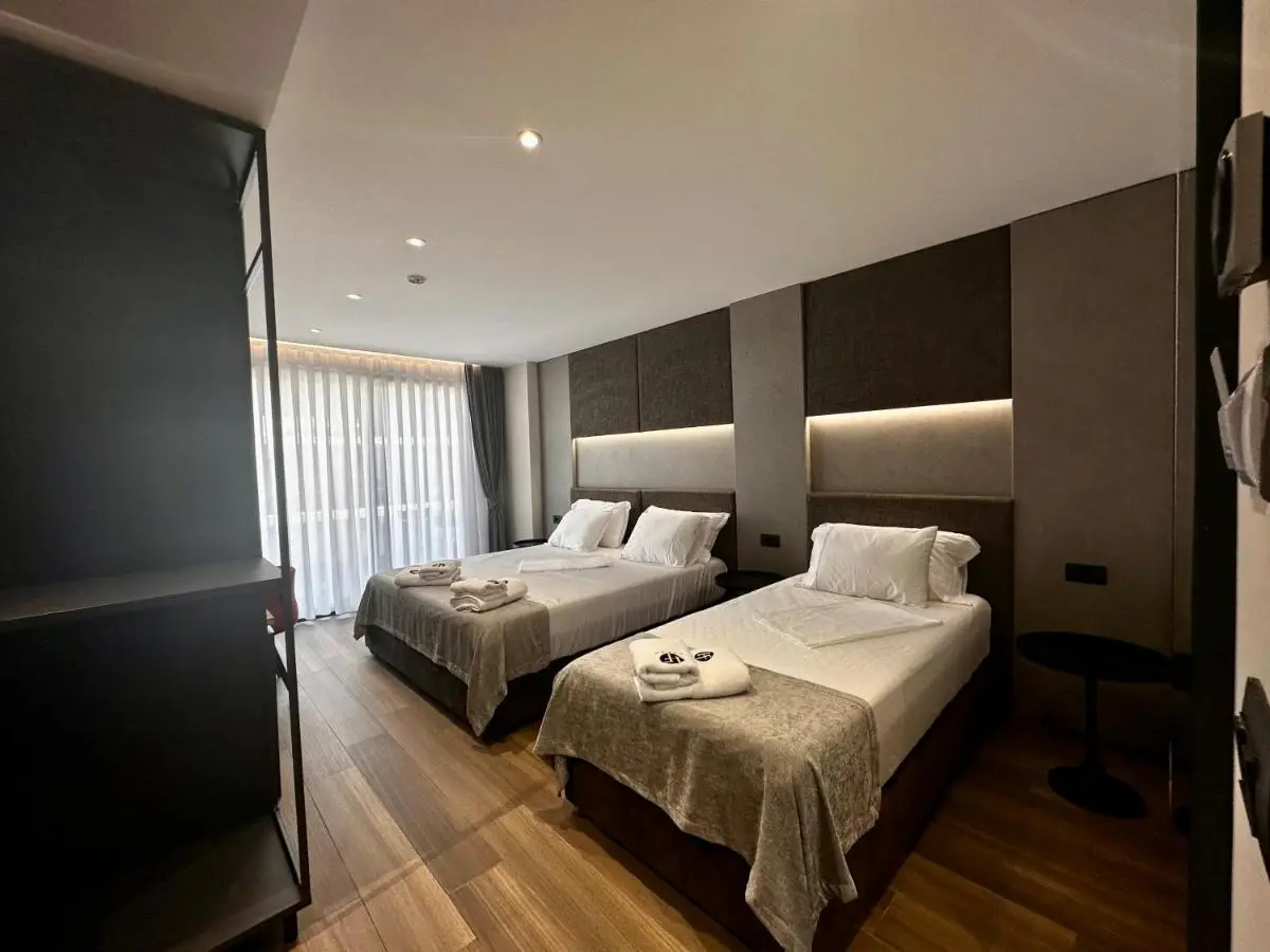 Frojd Kune Resort & Beach Hotel
