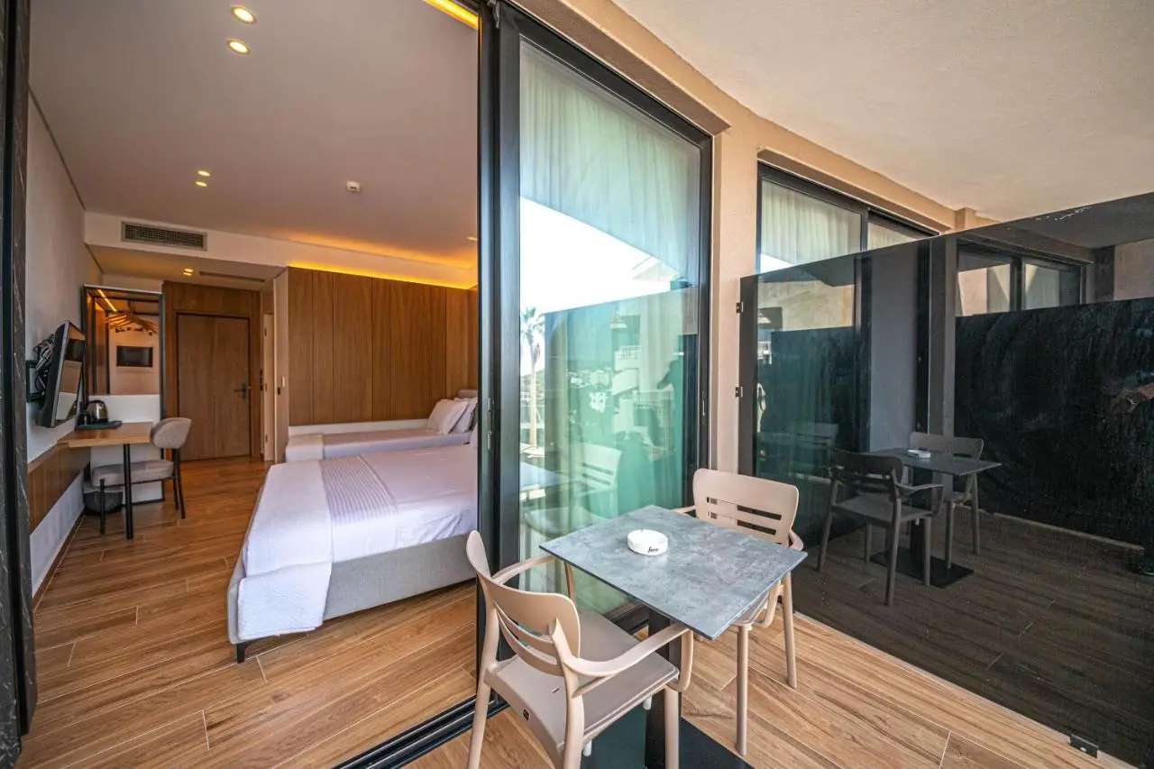 Nobbu Hotel Ksamil
