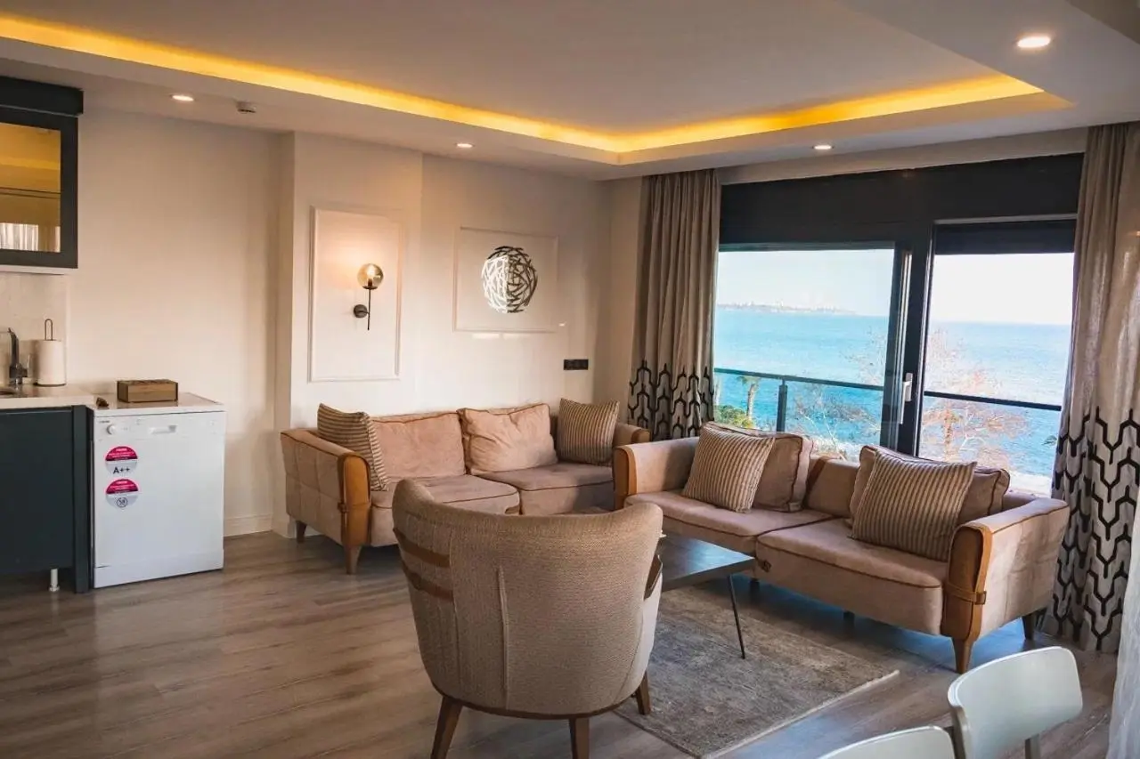 ONLY ONE Suites & Residences