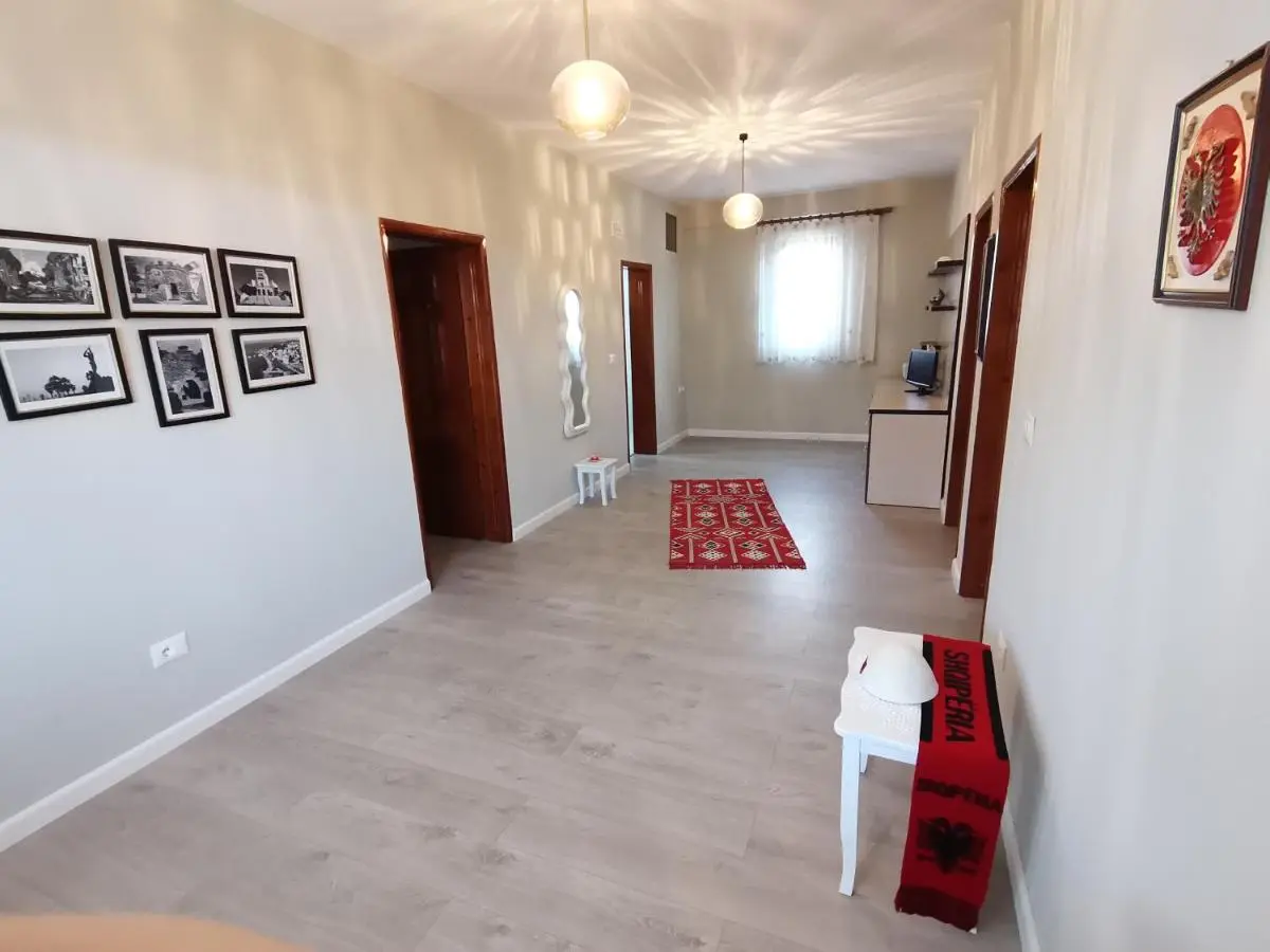 Leatis Apartment