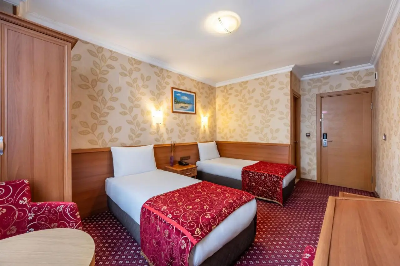Hotel Bristol