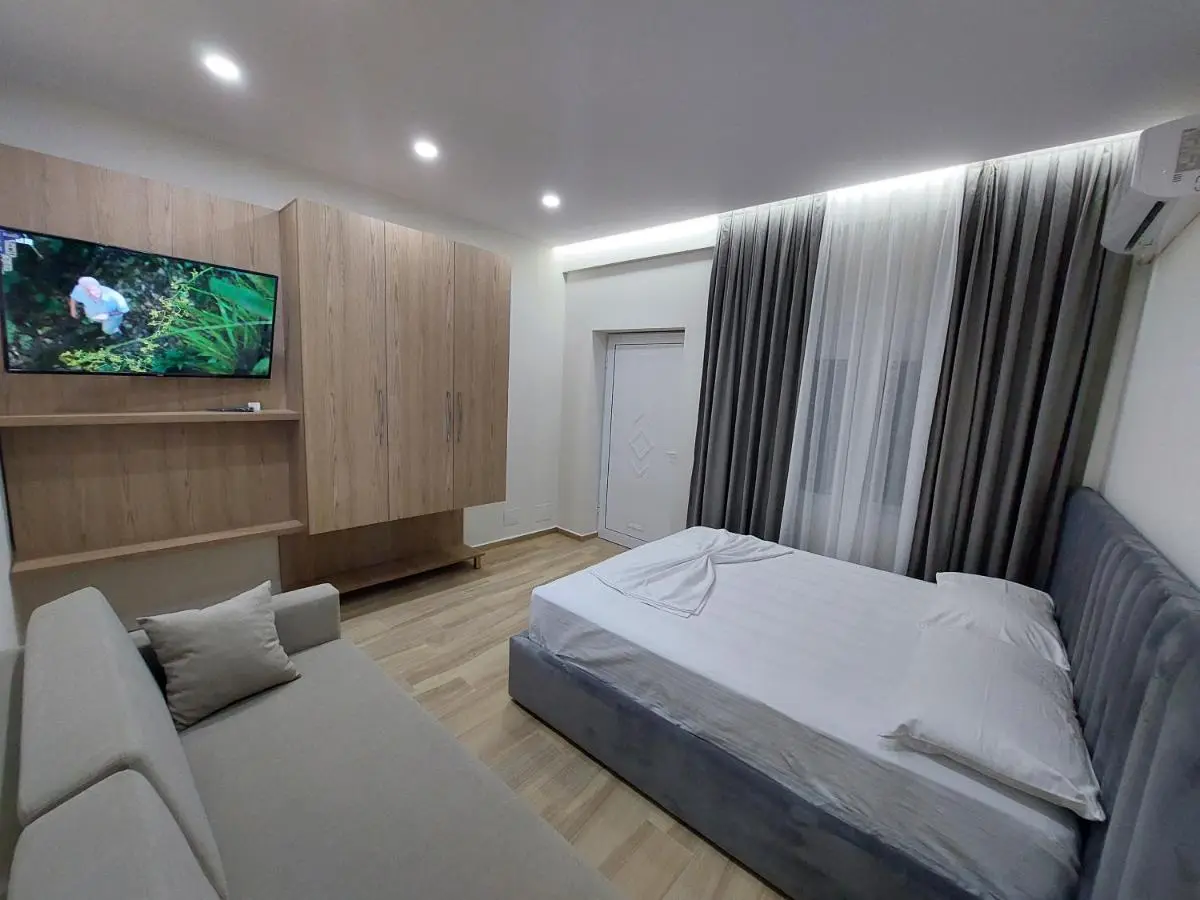 SOLE INN
