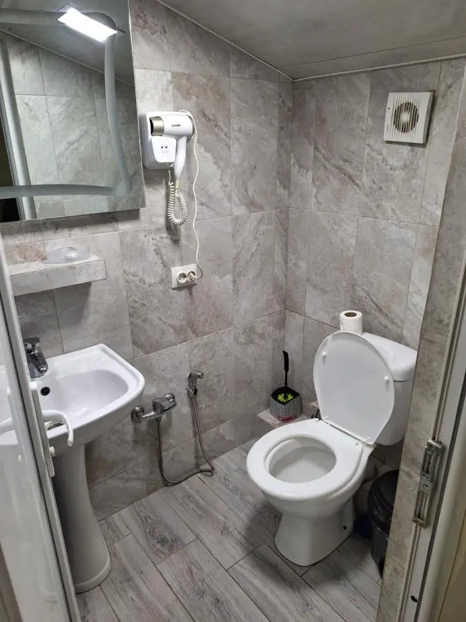GUEST HAUSE & HOSTEL 15a