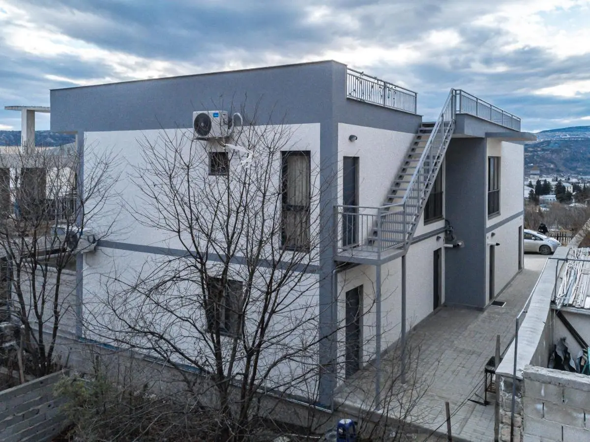 Fresh Air & Panoramic View (Floor 1 & 2)