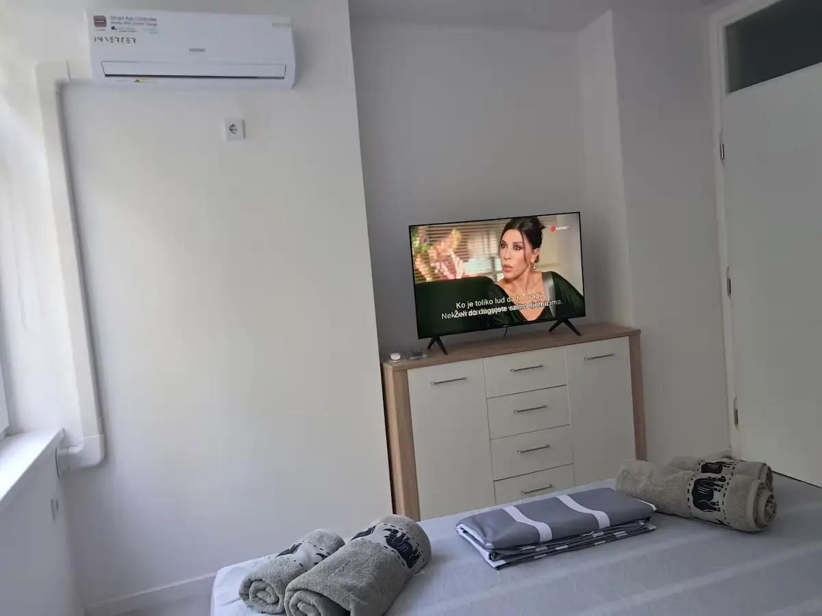 Apartment on Alipašina 15, Center
