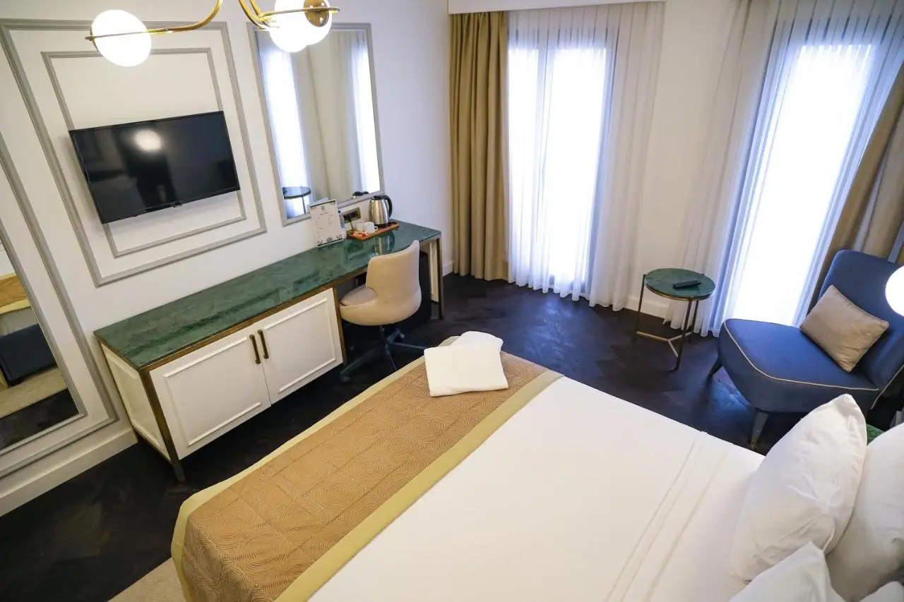 Pera Rasso Hotel
