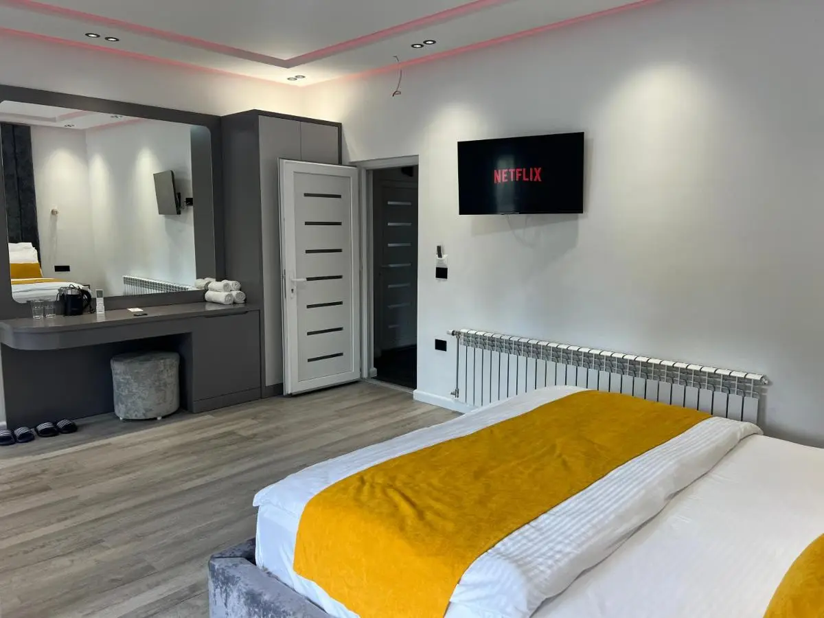 Breezy Hotel