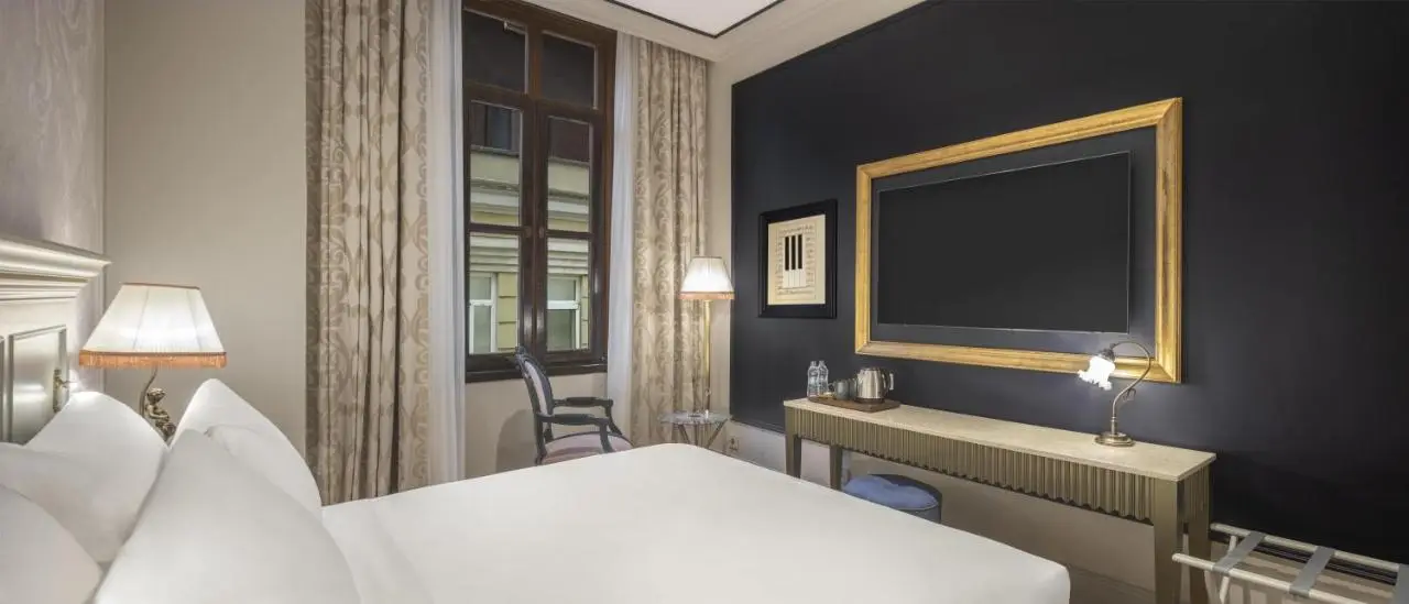 Palazzo Donizetti Istanbul, Tapestry Collection by Hilton